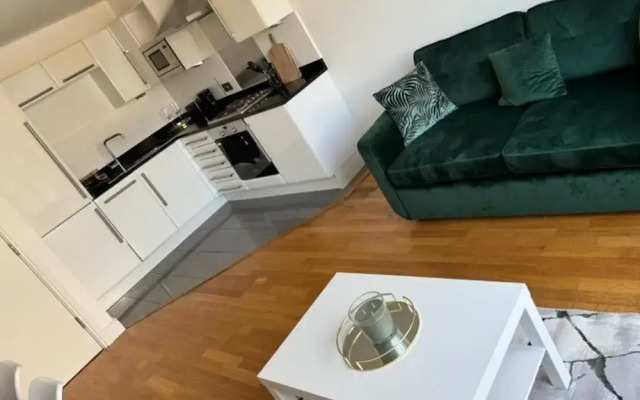 Leeds Apt - Hottub - Sleeps 6 - Special Occasions