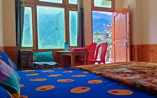 Aarav Chaaras Homestay