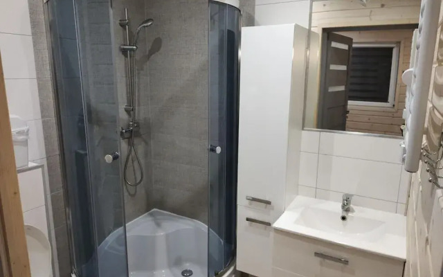 Holiday Homes With Swimming Pool and Jacuzzi Rewal