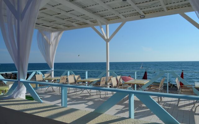 Bon Voyazh Apart Hotel