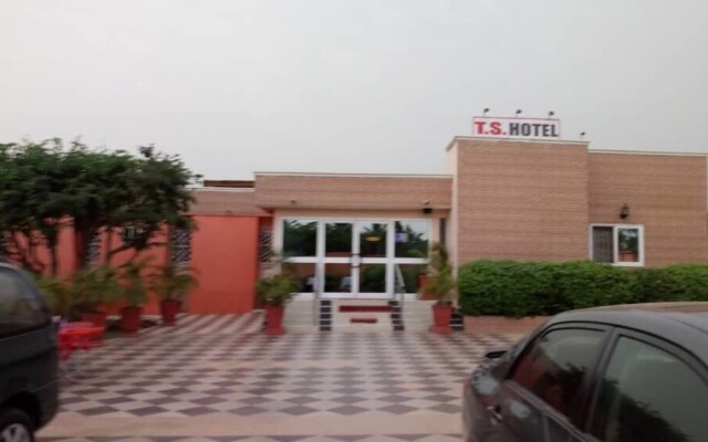 T.S. Hotel