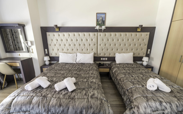Famissi Eden Hotel