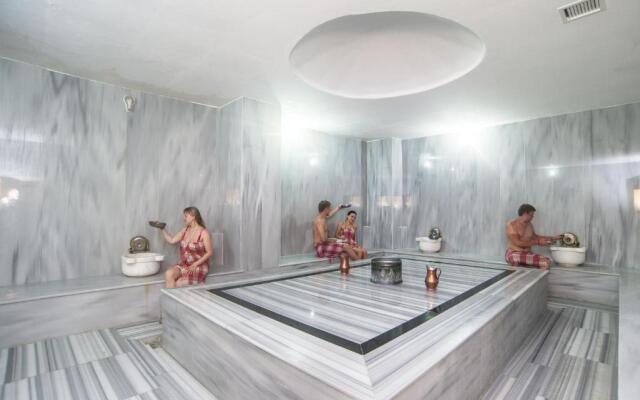 Concordia Celes Hotel
