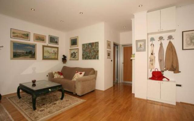 Apartman Halugica