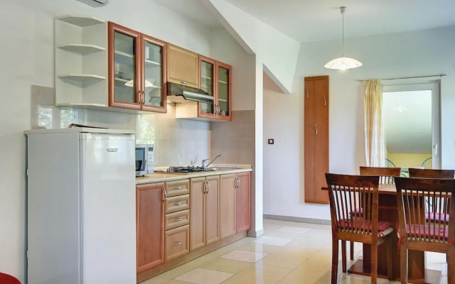Peaceful Apartment in Pula With Swimming Pool