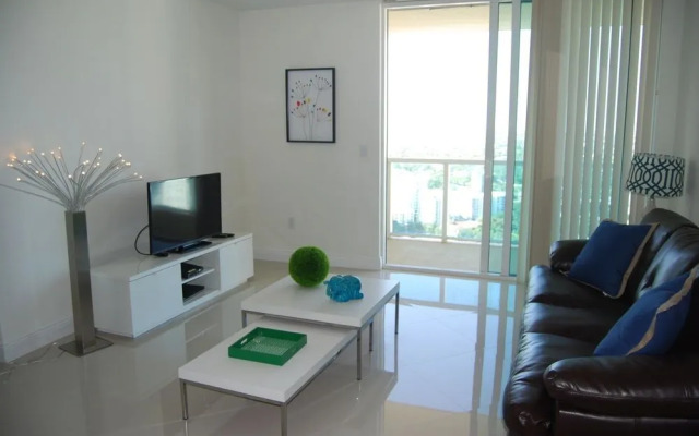 One Broadway by Miami Vacations