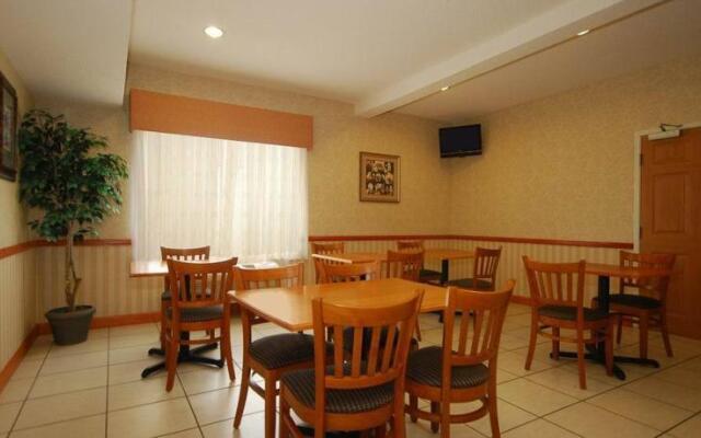 Best Western Carrollton Inn & Suites