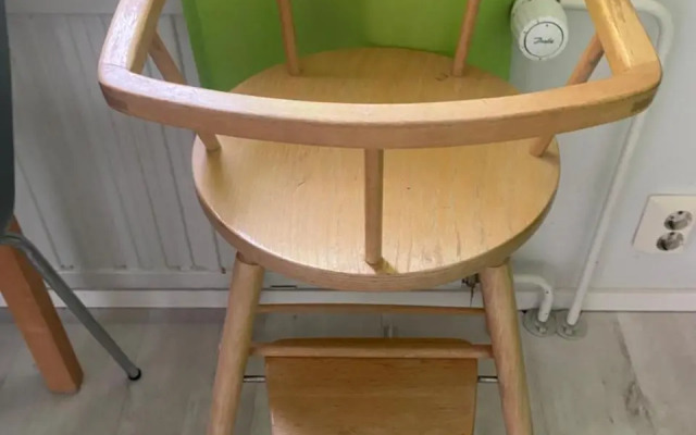 Värikäs puutalokaksio 1-6 hlölle, ilm parkit