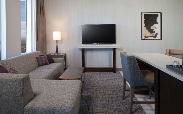 H  Los Angeles, Curio Collection by Hilton