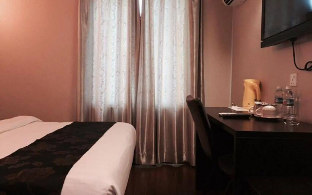 KK Waterfront Hotel