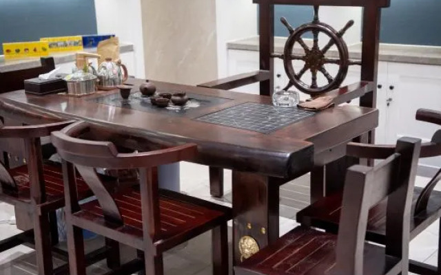 Wanhua Hotel (Piazza del Popolo Hotel)