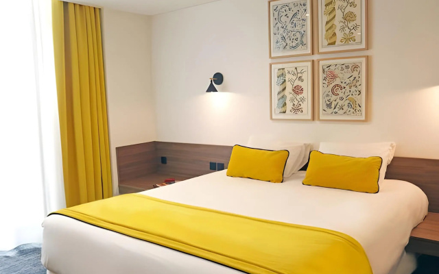 Timhotel Le Louvre