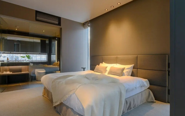 Odile by Hokkaido Tracks