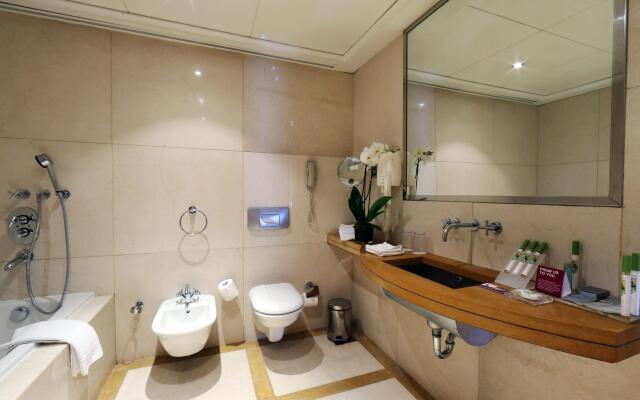 Crowne Plaza Hotel Beirut by IHG