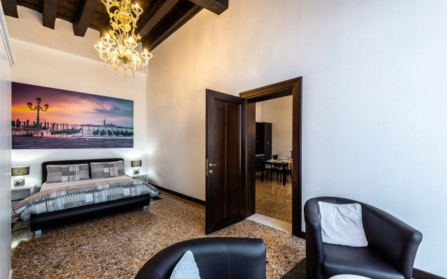 Ca' Sant'Angelo apartments