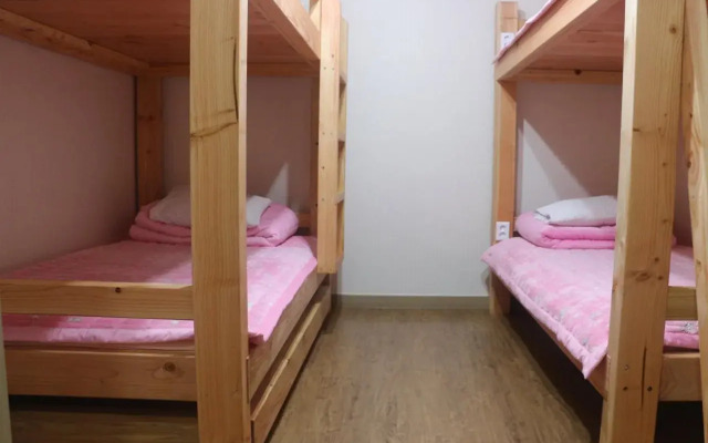 Gyeongju Guesthouse Travel Road