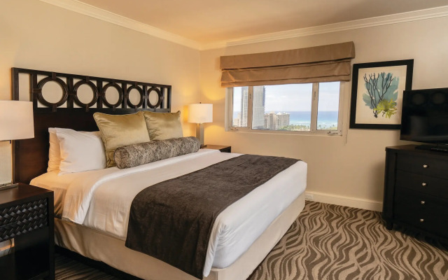 Club Wyndham Royal Garden at Waikiki