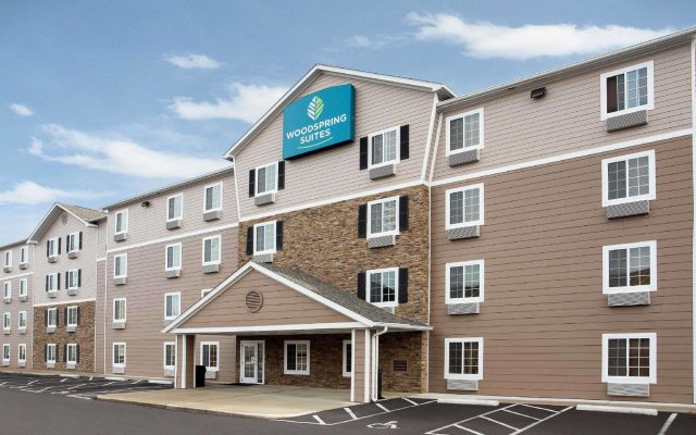 WoodSpring Suites Columbus North I-270