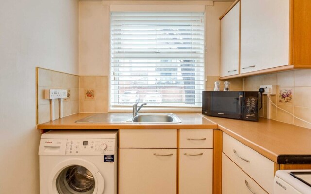 Bright Studio Near Borough and The Shard