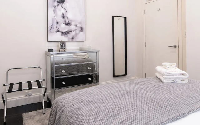Lovely 2BR Home in Norwood