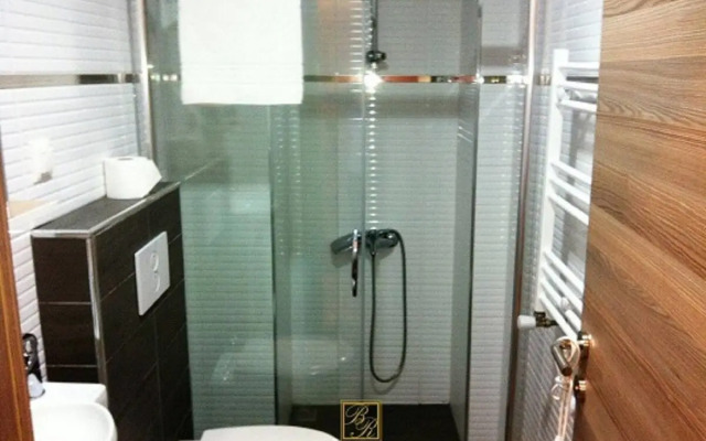 Bayrambey Otel