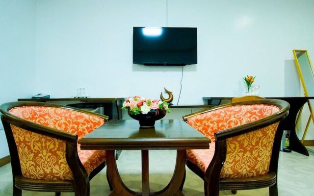 Airport Hotel