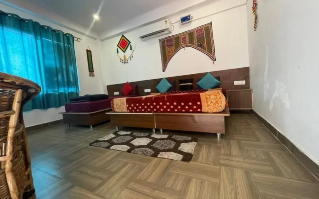 Orchid Hotel and Hostel