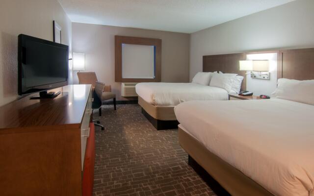 Holiday Inn Express Hotel & Suites Spence Lane, an IHG Hotel