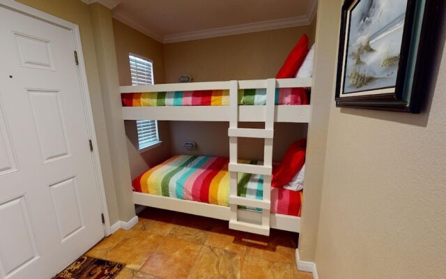 Seascape 1211 2 Bedroom Condo by RedAwning
