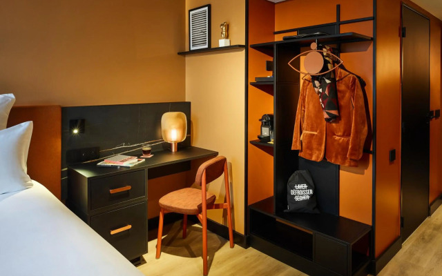 Tribe Paris Saint Ouen