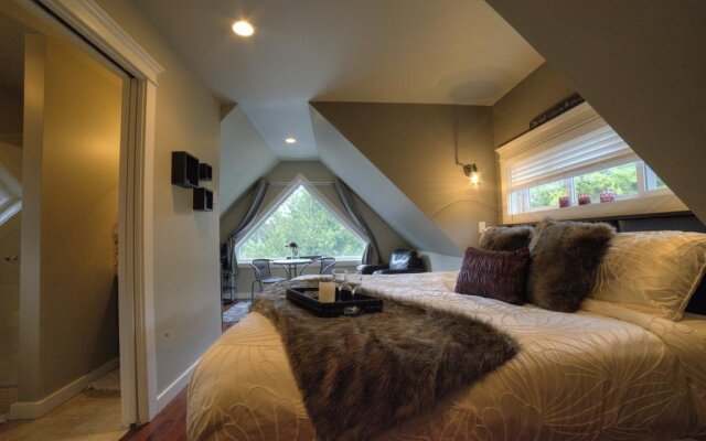 Shawnigan Suite B & B