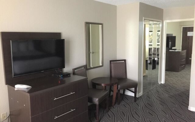 Best Western Plus Galleria Inn & Suites