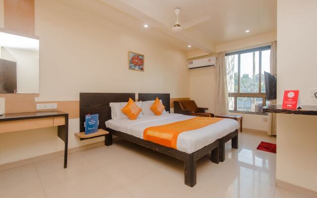 OYO 10382 Hotel Saffron Suites