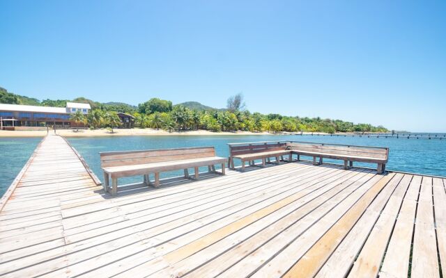 Casa Palmera 2 Bedroom Home by RedAwning