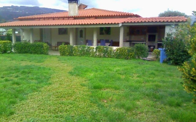 Villa With 6 Bedrooms In Santa Cruz Do Lima, With Wonderful Mountain View, Private Pool, Enclosed Garden