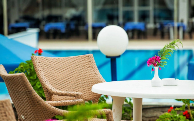 Xenios Port Marina Hotel