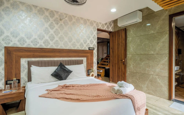 Alaya Stays 3-BHK with Pool near Khandala Hills - Imperial Serenia