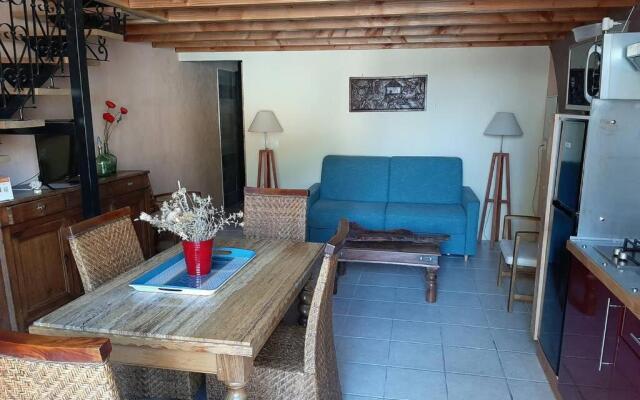 Cave atelier dans ancien domaine viticole