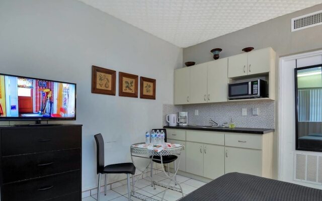 Lovely Apartment, Hallandale Beach!!!