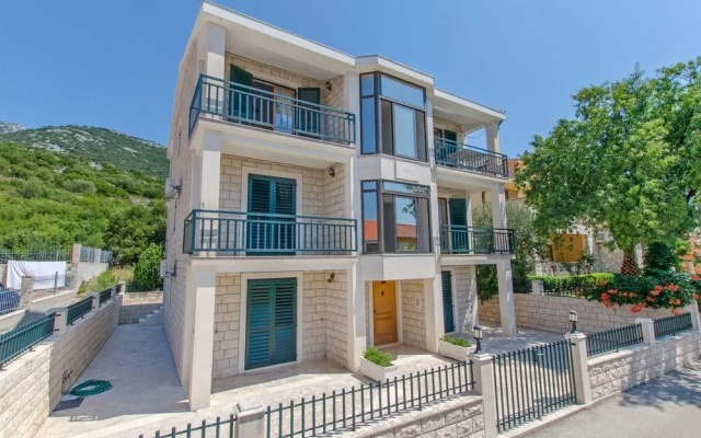 Apartments Spomenka