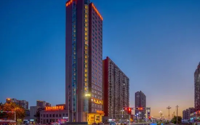 Vienna International Hotel (Korla Qilin Bridge store)