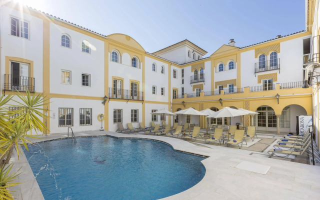 Hotel Macià Alfaros