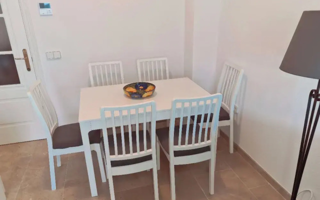 Lovely 2-bed Apartment in Marina de la Duquesa