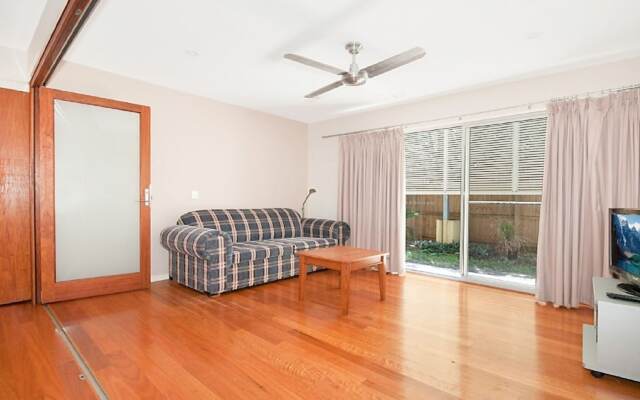 Siesta - Lennox Head