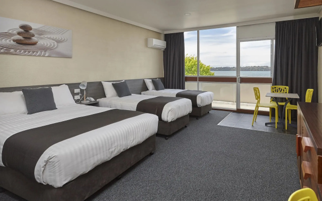 Bayside Hotel