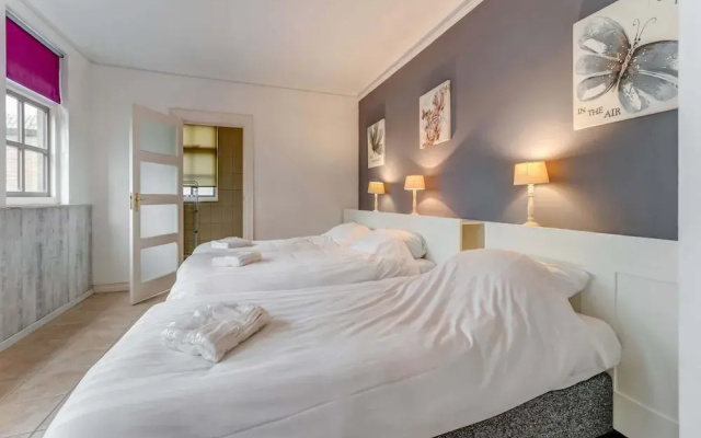 Atmospheric Apartment Near the Beach