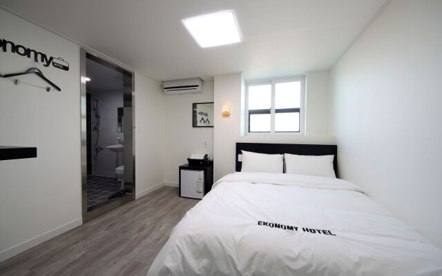 Ekonomy Hotel Incheon