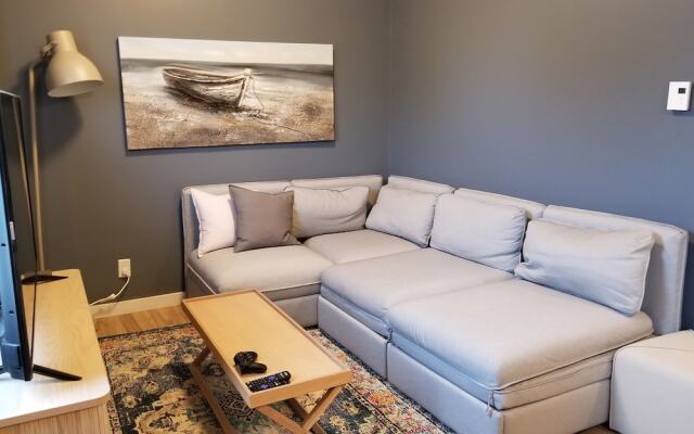 JstLikeHome - Downtown Suites