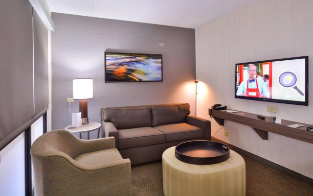 Embassy Suites by Hilton Denver Central Park