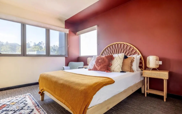 Roamer Brisbane – Guest Rooms – Brisbane